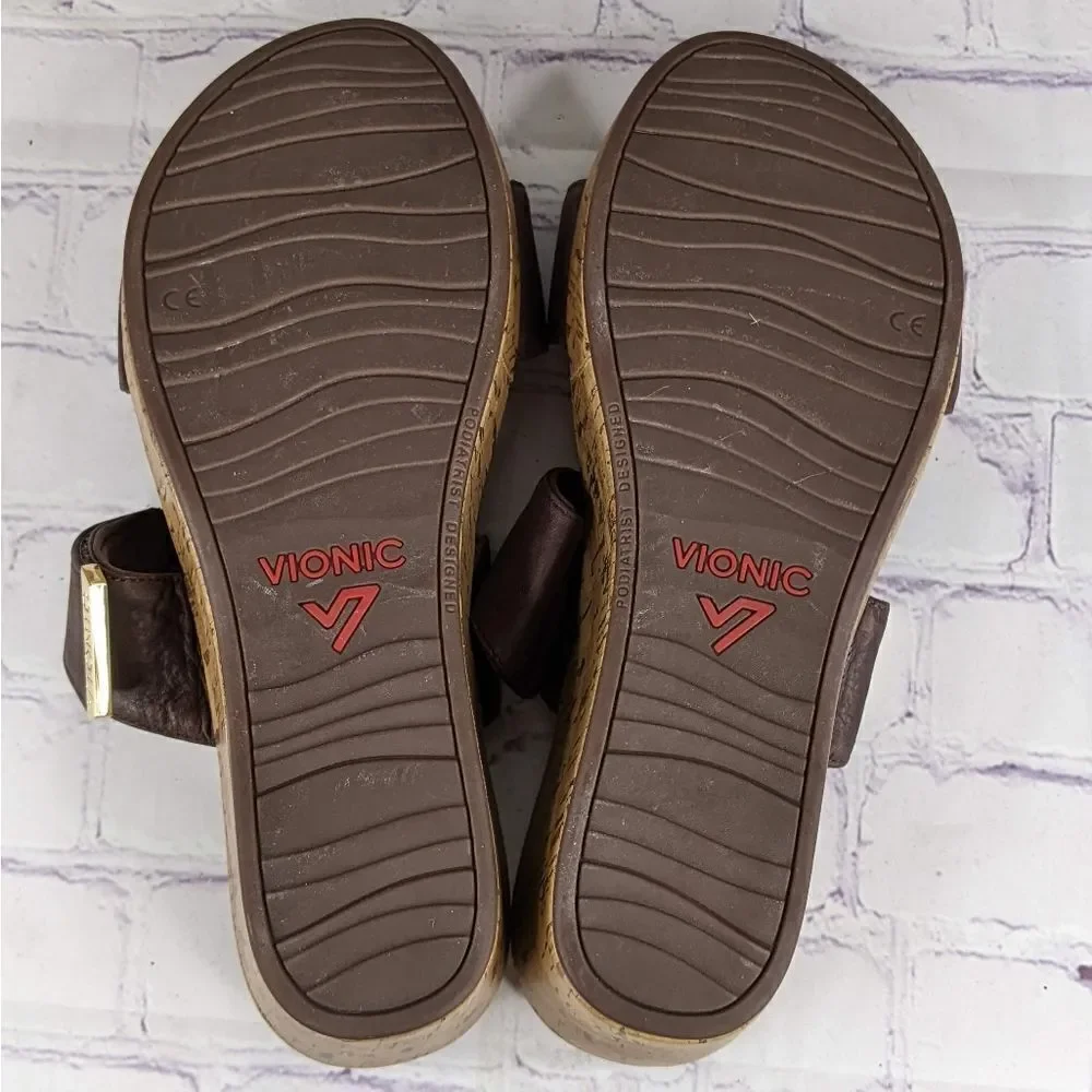 Vionic Pepper Wedge Sandal
